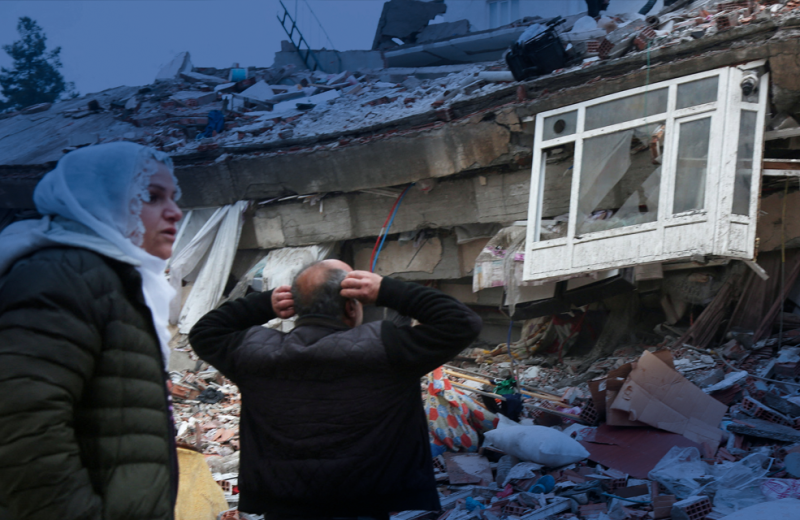 مؤسسة الشيرازي العالمية تحث المجتمع الدولي على مساعدة ضحايا الزلزال